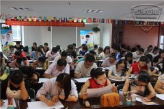 青少参训讲师进行考核