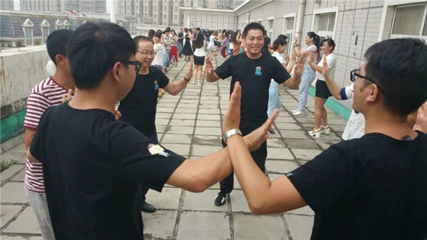 引领右脑课间操
