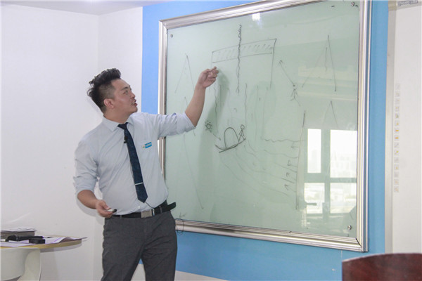 张楠老师深入的讲解引领右脑快速记忆课程
